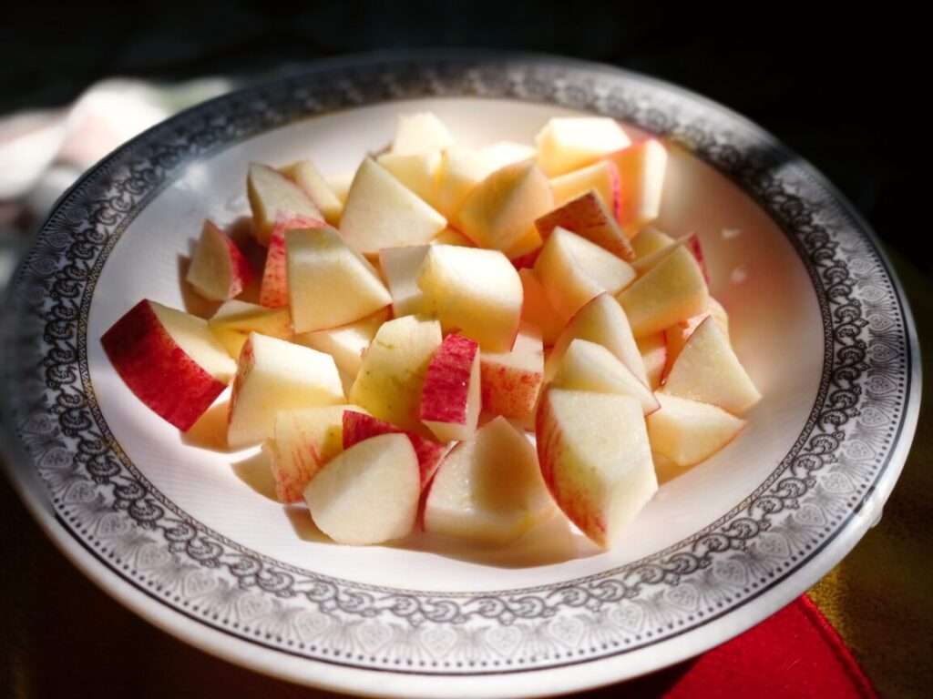 apple cider pancakes - apple Slices